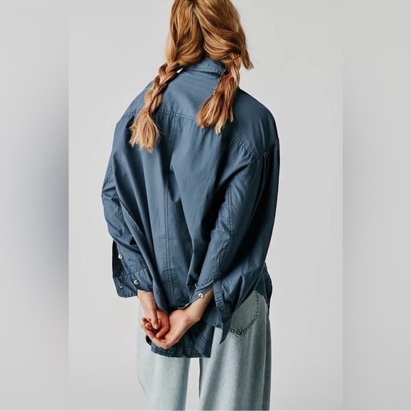 We The Free free people Happy Hour Solid Poplin Top in blue cotton - Picture 3 of 12